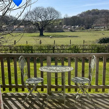 The Parcel Shed Gilling East